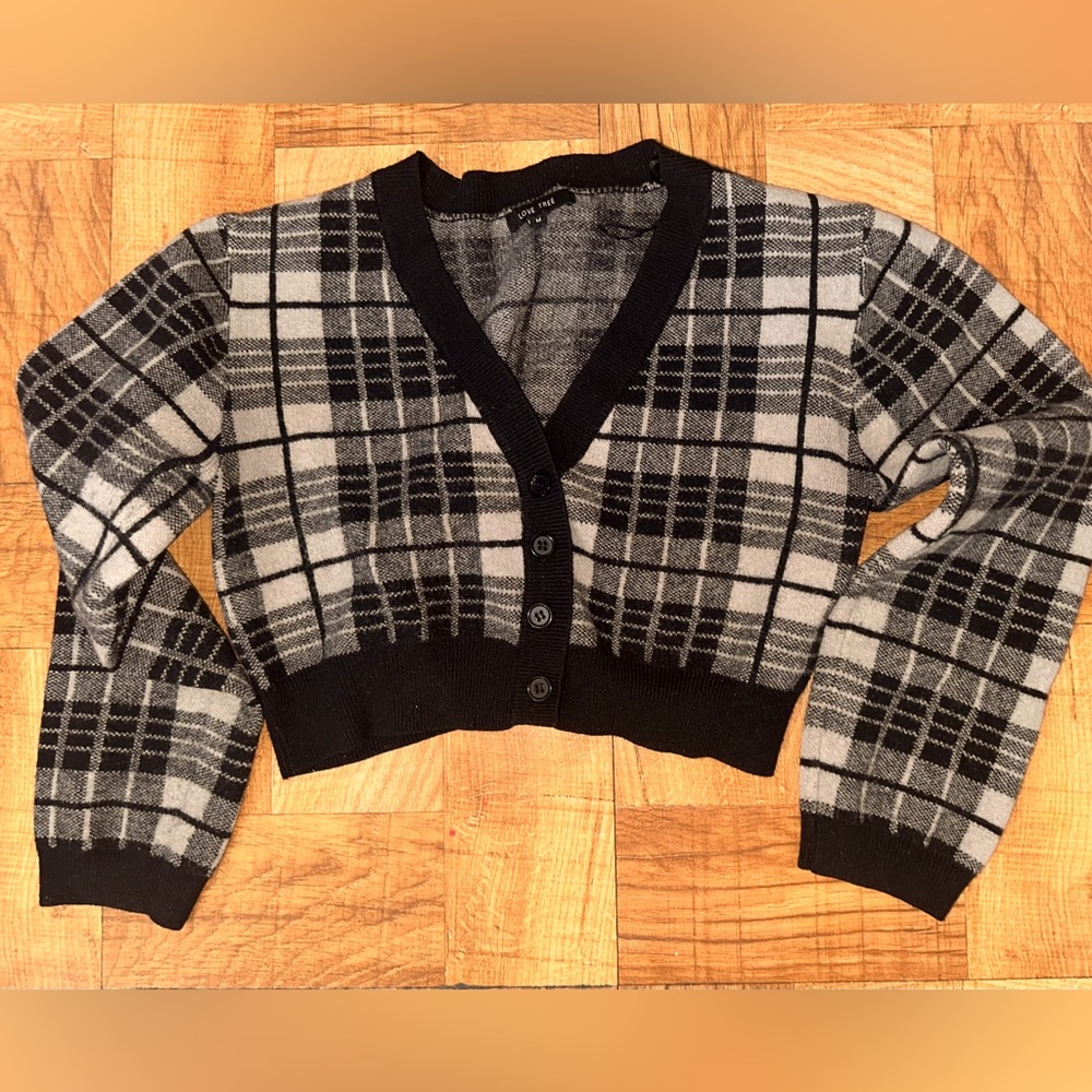 Like New Plaid Crop Cardigan